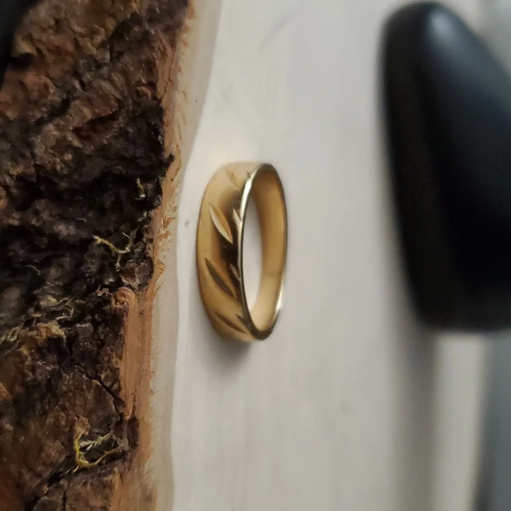 14K Gold Solid Minimalist Sturdy Wedding Ring - Picture 4 of 8